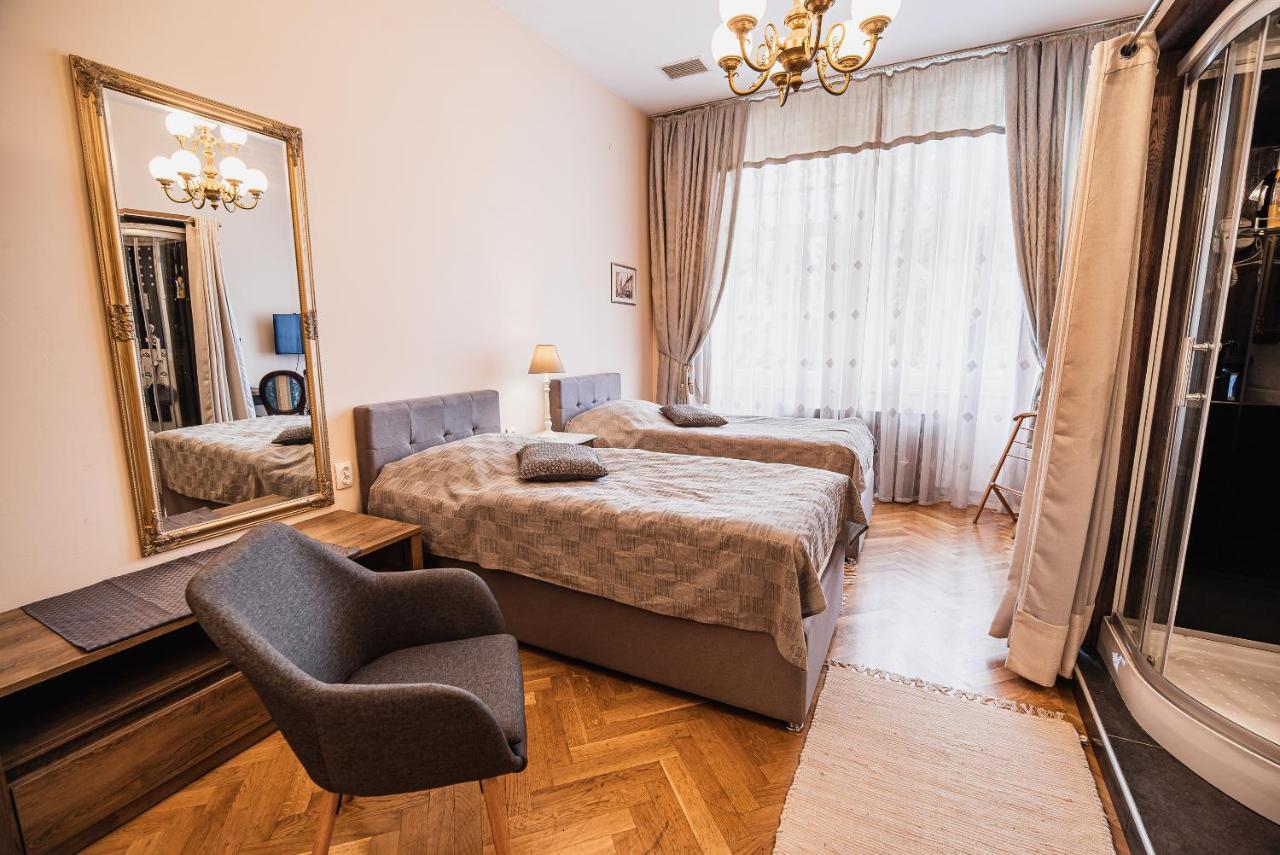 Guest House Veronika Kocevje Luaran gambar