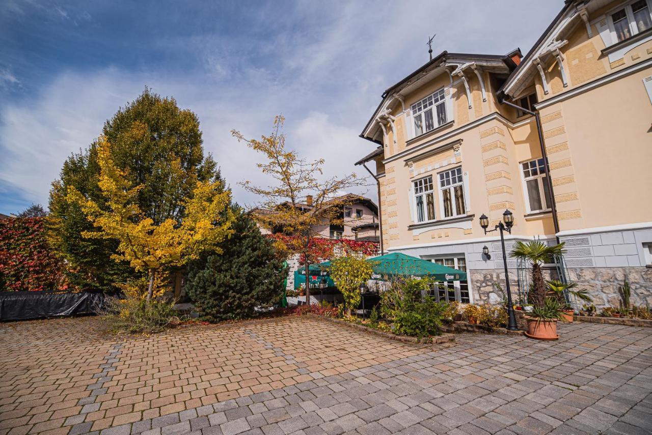 Guest House Veronika Kocevje Luaran gambar