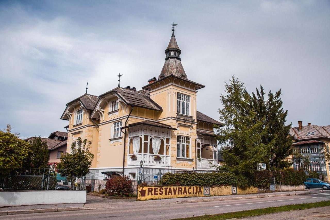 Guest House Veronika Kocevje Luaran gambar