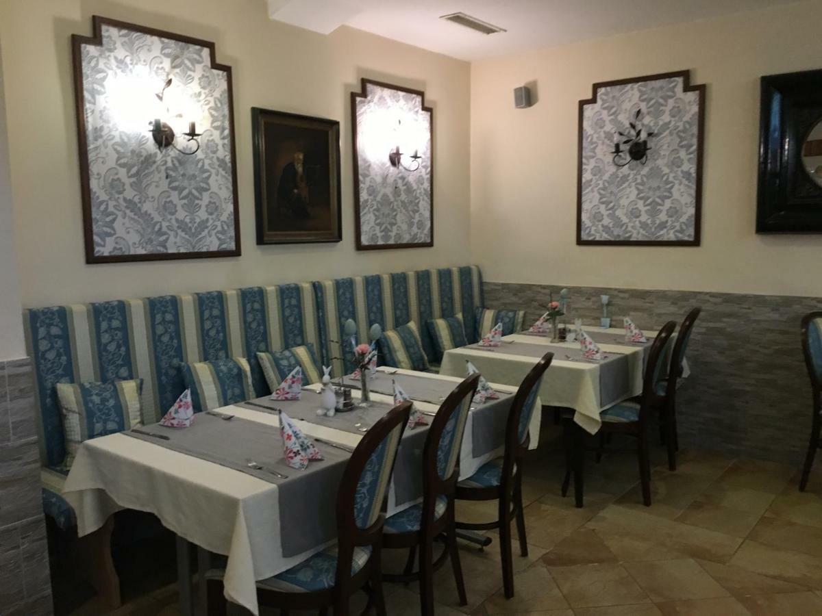 Guest House Veronika Kocevje Luaran gambar
